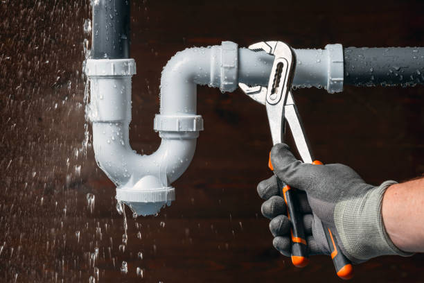Professional Leak Detection technician working in Crooksville, OH